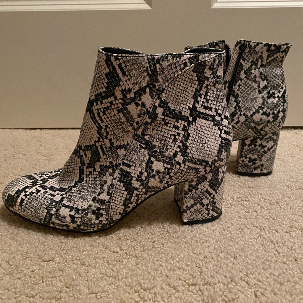 MIX NO. 6 BENISA BOOTIE size 8